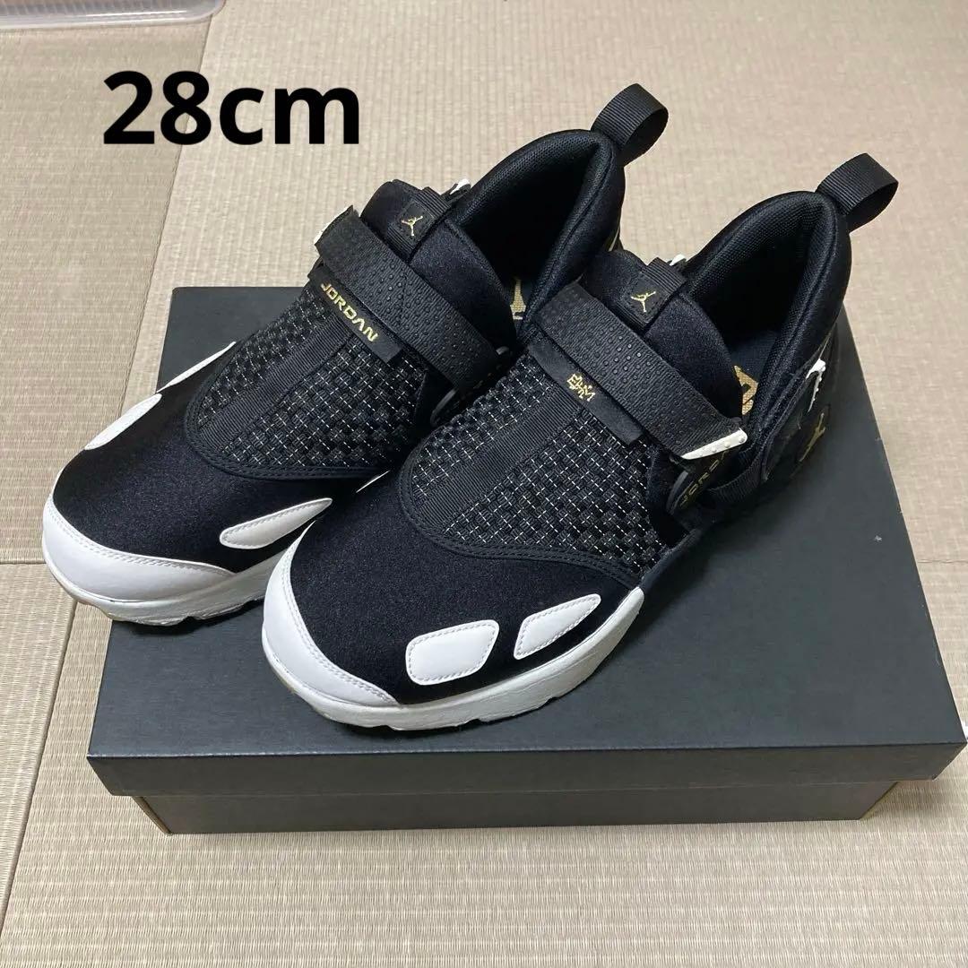 ナイキ ジョーダン トランナー LX BHM ブラックホワイトメタリックゴールド