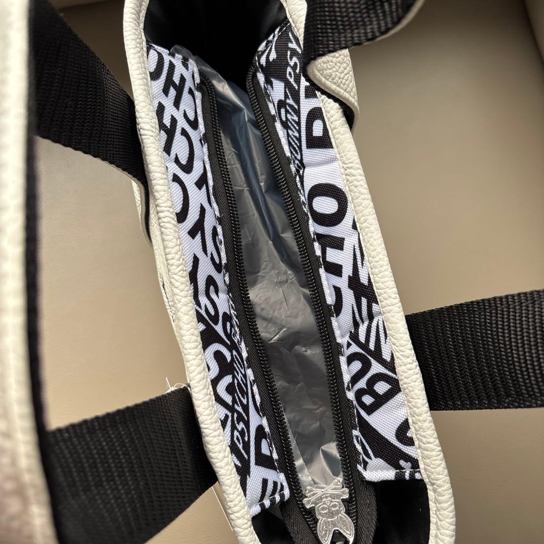 PSYCHO BUNNY ロゴ入りバッグ