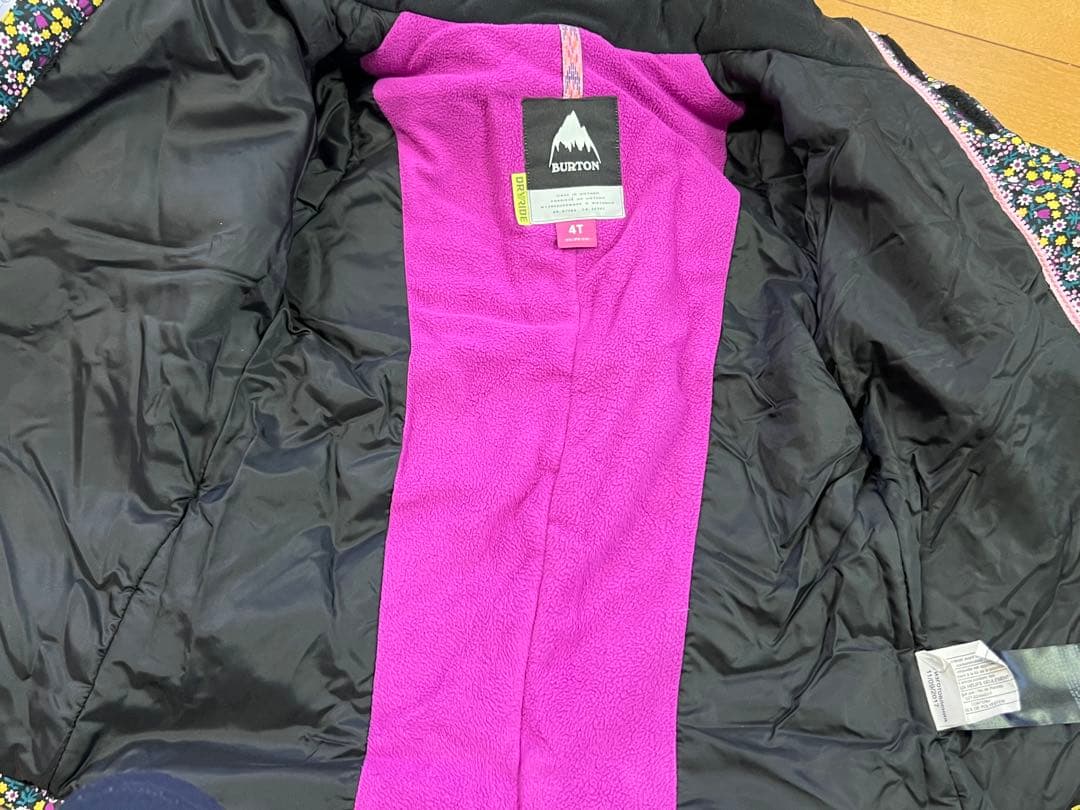 burton 子ども　スノーボードウェア 4T