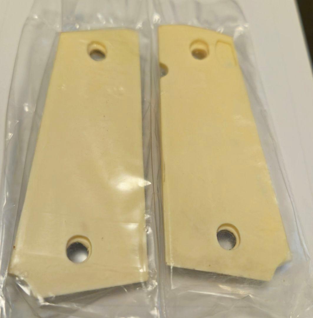 ★大激安★入手困難☆ガバメント　グリップ新品未開封　早い者勝ち‼️