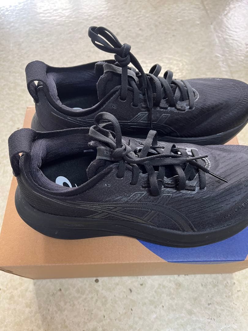 アシックス　ゲルニンバス27 サイズ25.5cm