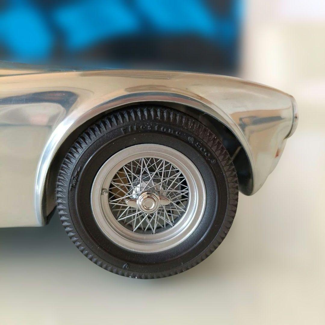 エグゾト製　シェビー　コブラ　シルバー 1/18