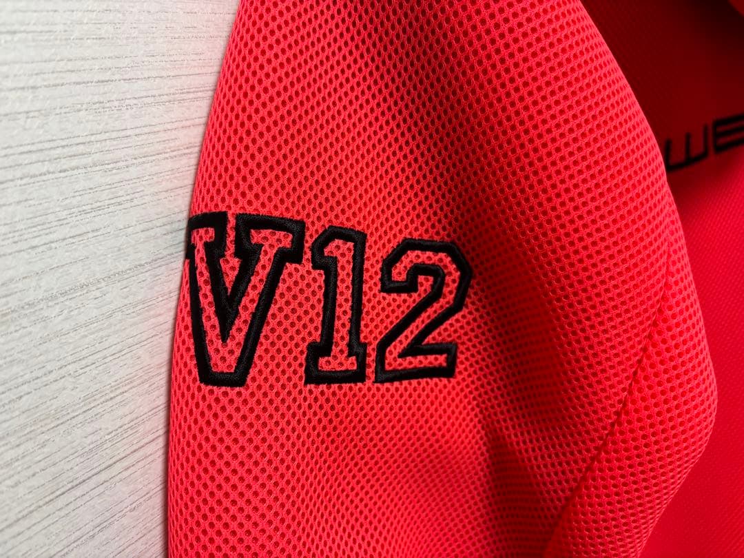 V 12メンズゴルフ　ジップパーカー