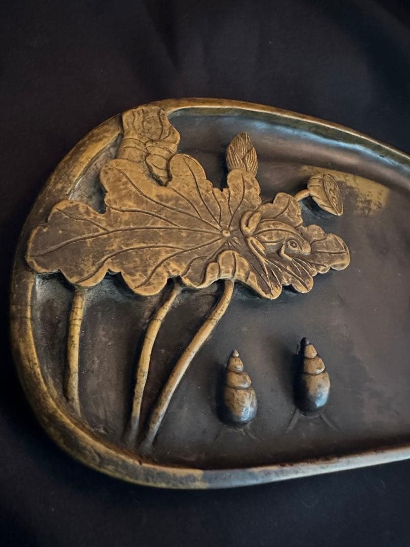 ★骨董 端渓硯 乾隆12年(1747年) 蓮に蛙と巻貝図★