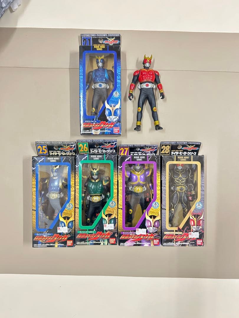 仮面ライダーヒーローシリーズ　クウガ　スーパーセット　おまけ付き