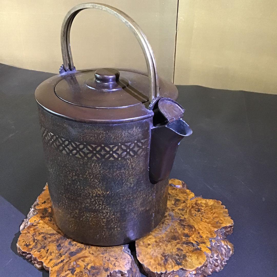 銅麻の葉打ち出し　水注