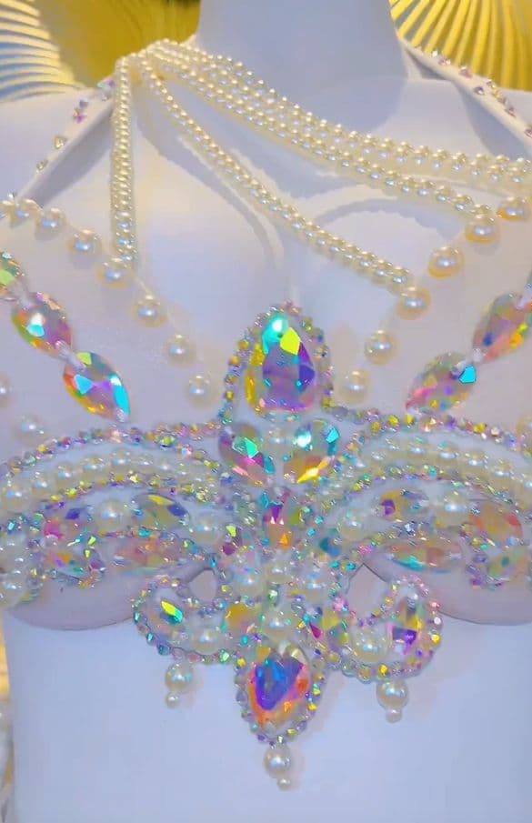 お得 美品一点物 ベリーダンス衣装 ブラスカートセット ホワイトS コスチューム