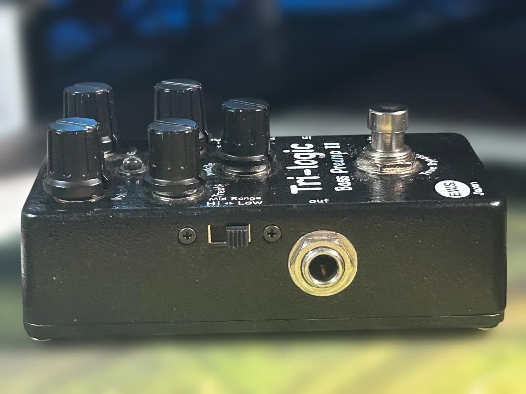 ベース E.W.S. Tri-logic II Bass Preamp