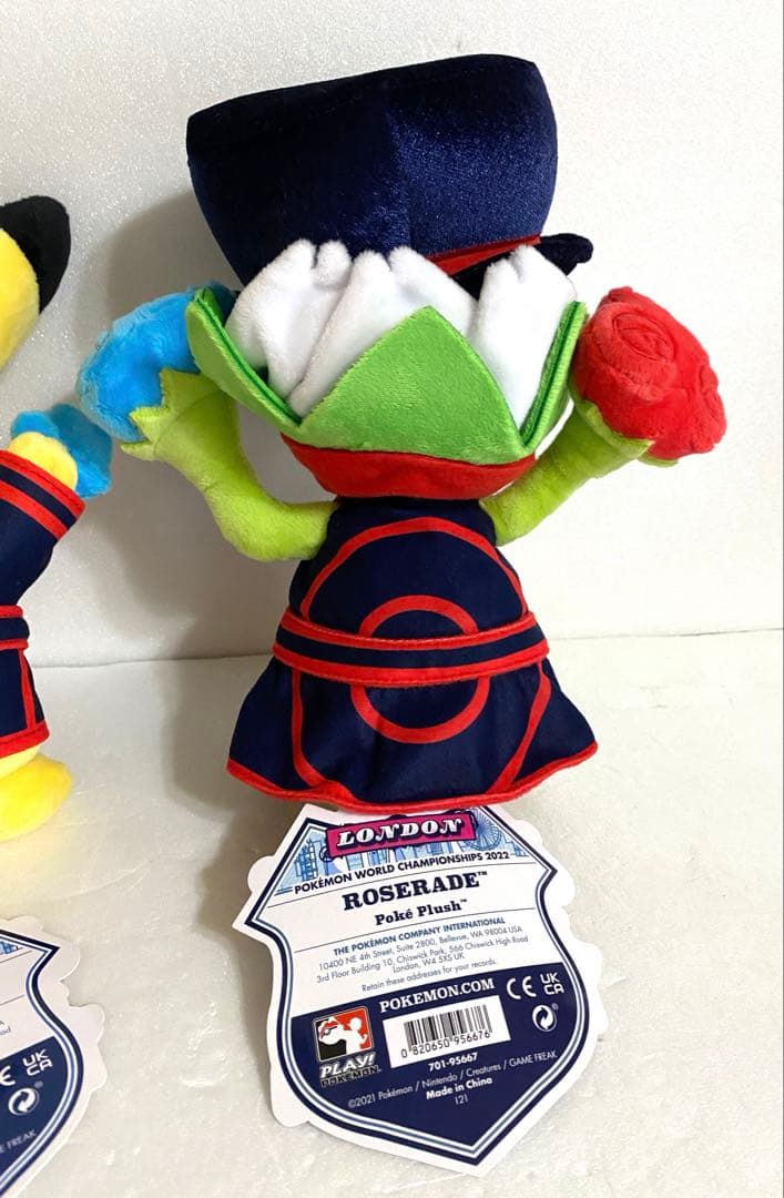 ポケモン大会ロンドン限定WCS2022ロズレイド・ピカチュウぬいぐるみ2点セット