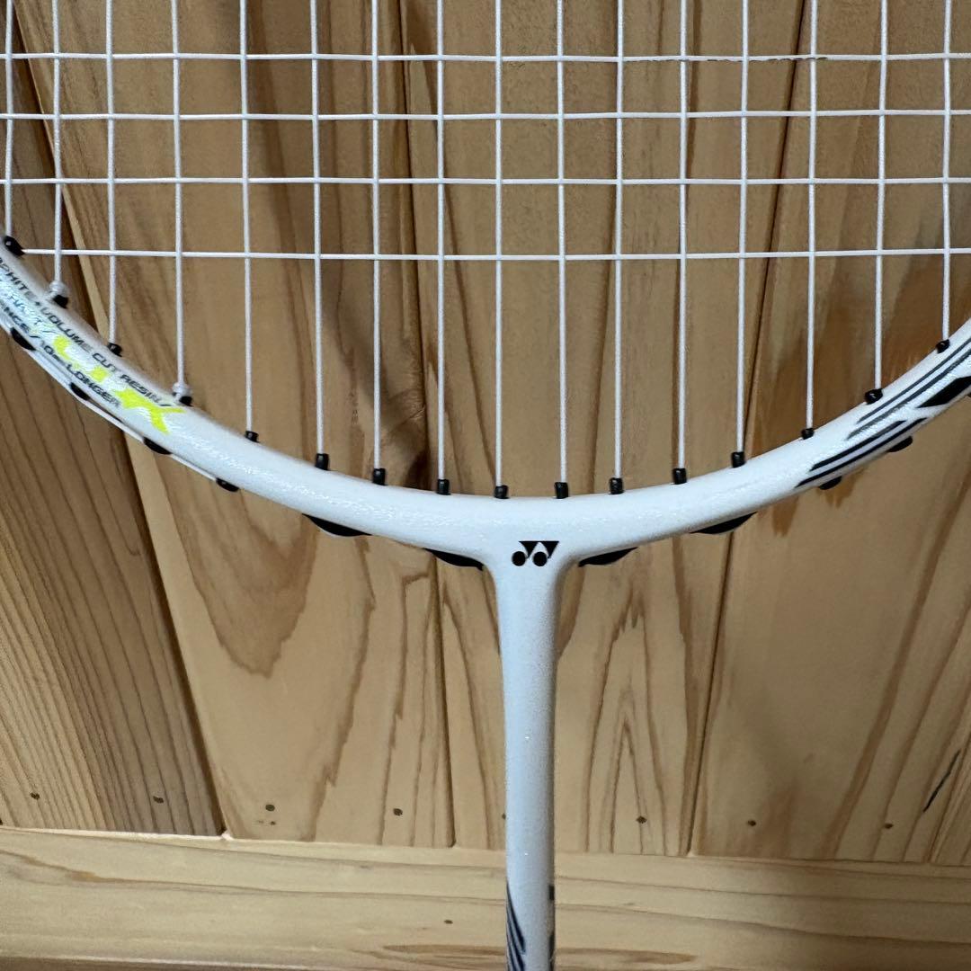 YONEX ASTROX99 GAME ホワイト バドミントンラケット 4UG5