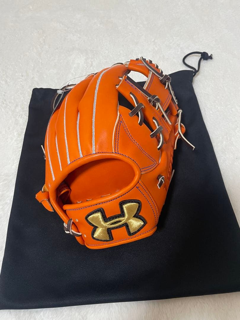 UNDER ARMOUR 硬式内野手右投げ用グローブ　　　 新品未使用