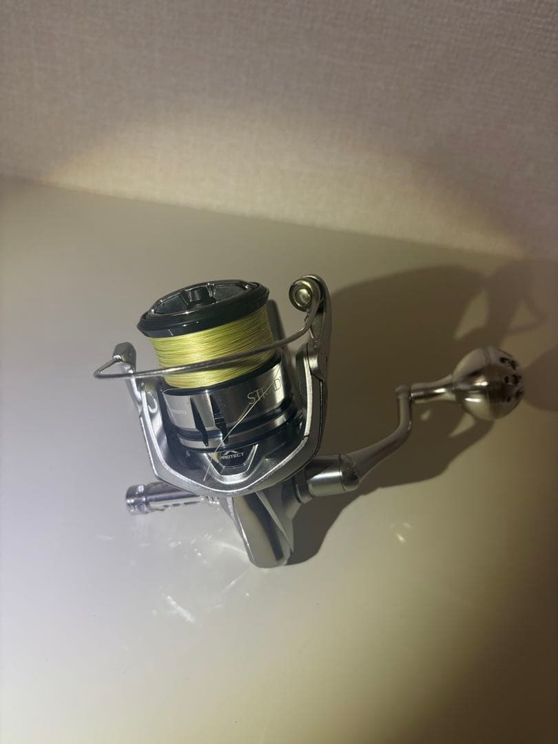 【大特価‼︎】 シマノ 19 ストラディック C3000HG ゴメクサスカスタム