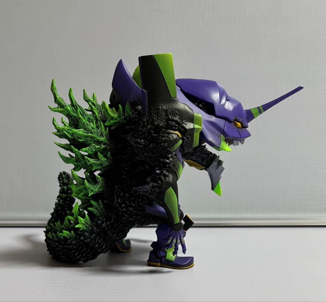 あ*歌様 デフォリアル⭐︎ゴジラ対エヴァンゲリオン⭐︎発光機能付き限定版3体セッ