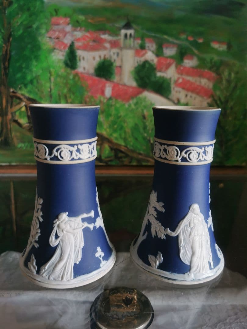 アンティーク英国 アダムスジャスパー カメオ技法 古ラッパ供物の女性像ペアベース