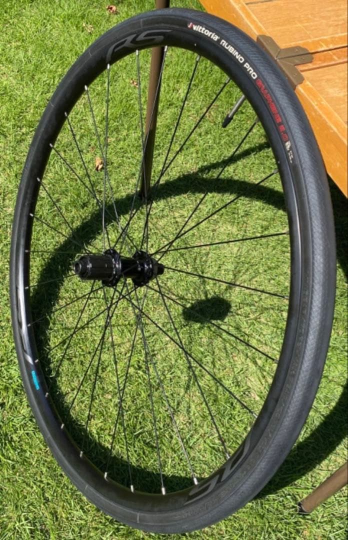 シマノ　ロードバイク　ホイール　タイヤ付　700 28C