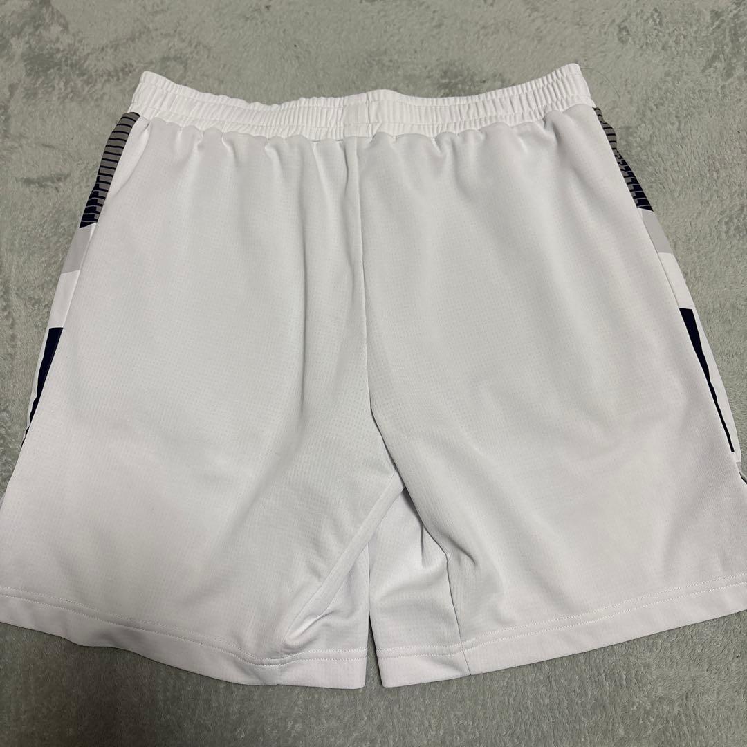 バドミントンパンツ