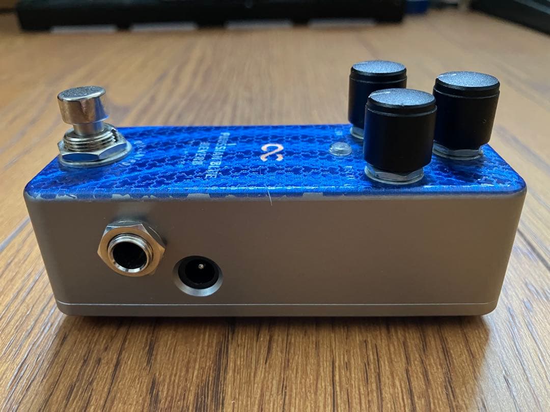 One Control Prussian Blue Reverb エフェクター