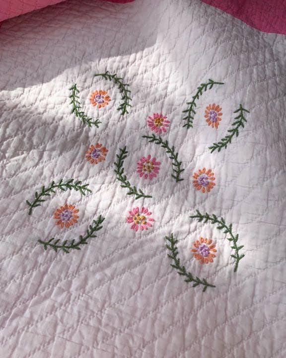 アンティーク　パッチワーク　キルト  手刺繍　ピンク　花　アメリカ