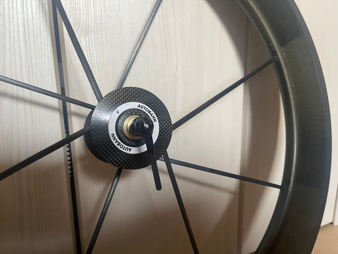 美品　Lightweight autobahn フロントホイール　ライトウェイト