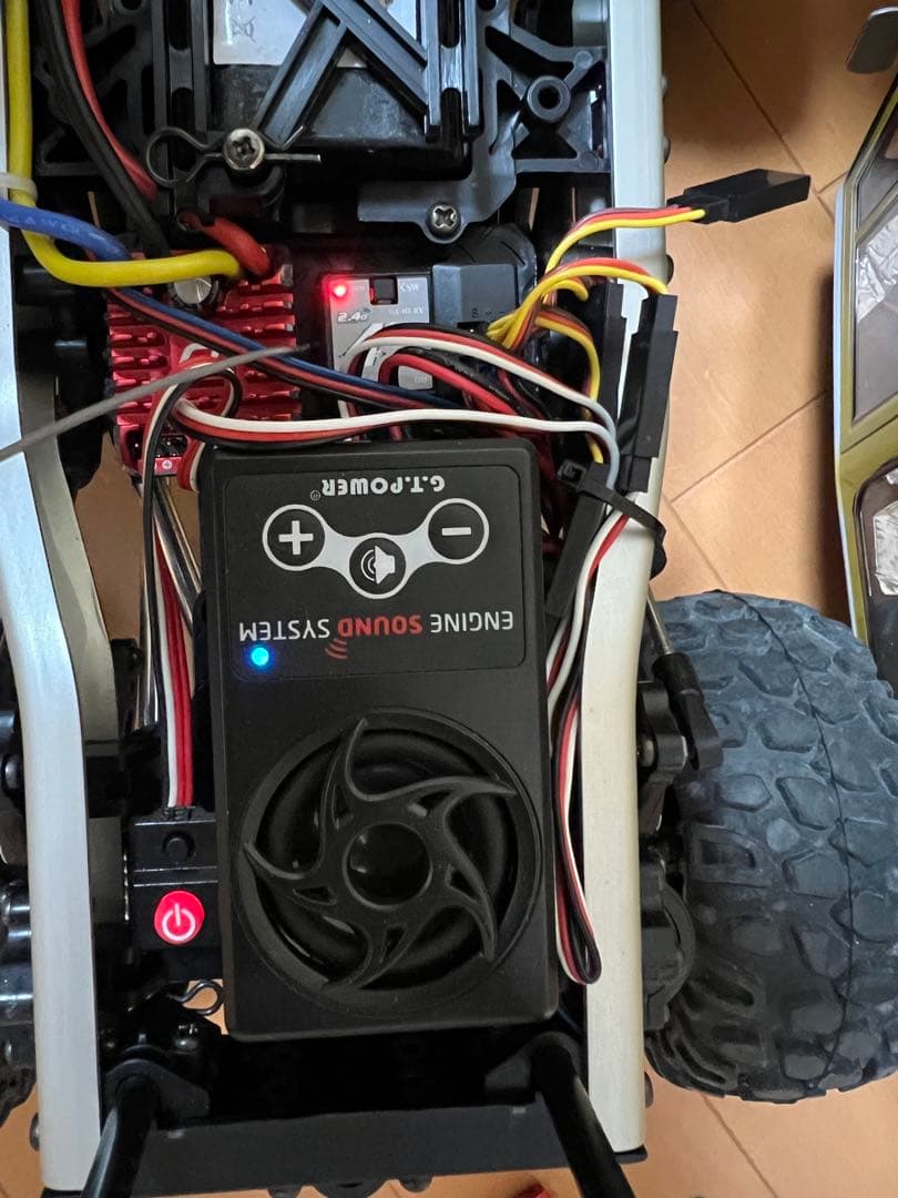 タミヤ　1/10 CR-01 ランドクルーザー40 クローラーRC