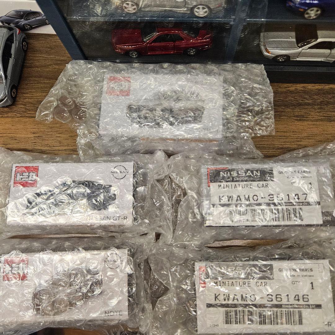 【新品未開封】 日産オンラインショップ GT-R他 トミカ