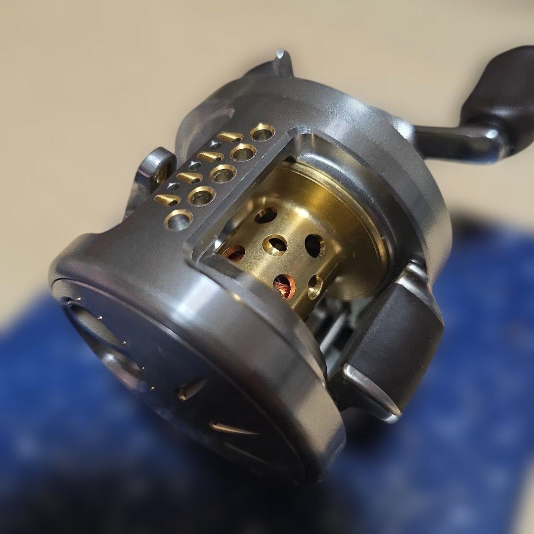 シマノ　04カルカッタコンクエスト200DC