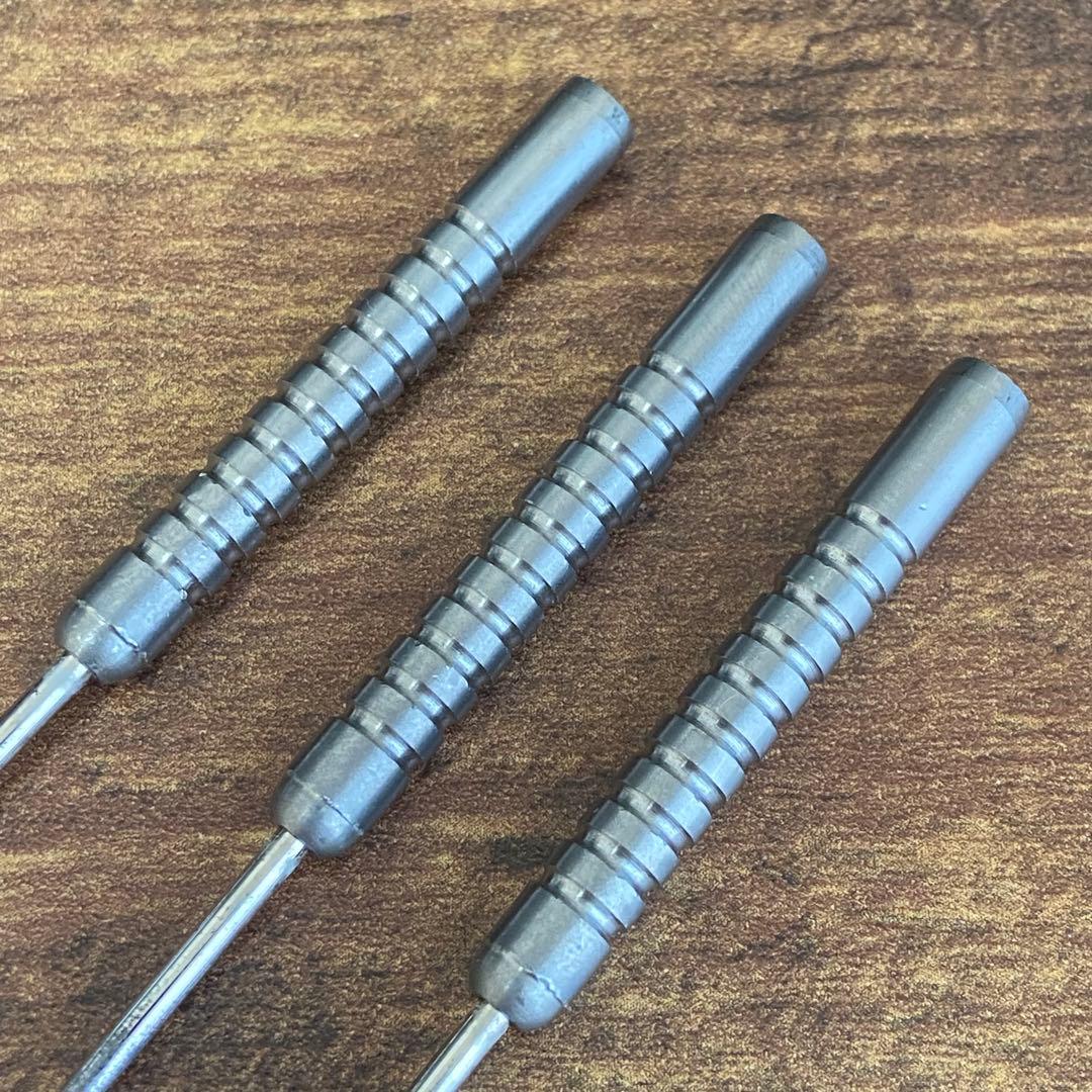 ダーツ unicorn CORE XL STRIKER STEEL 21g