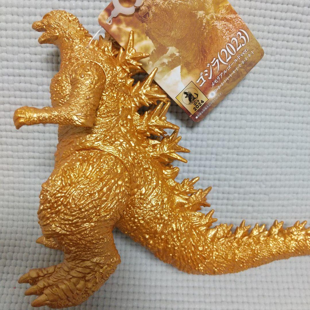 豪華！限定ゴジラ-1.0〈ゴールド・シルバー・富士山〉ソフビ