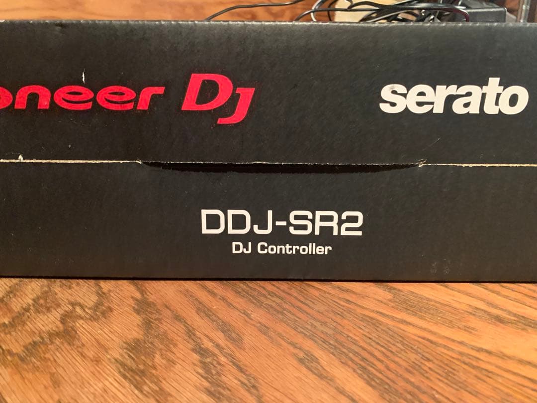 Pioneer DJ DDJ-SR2 コントローラー