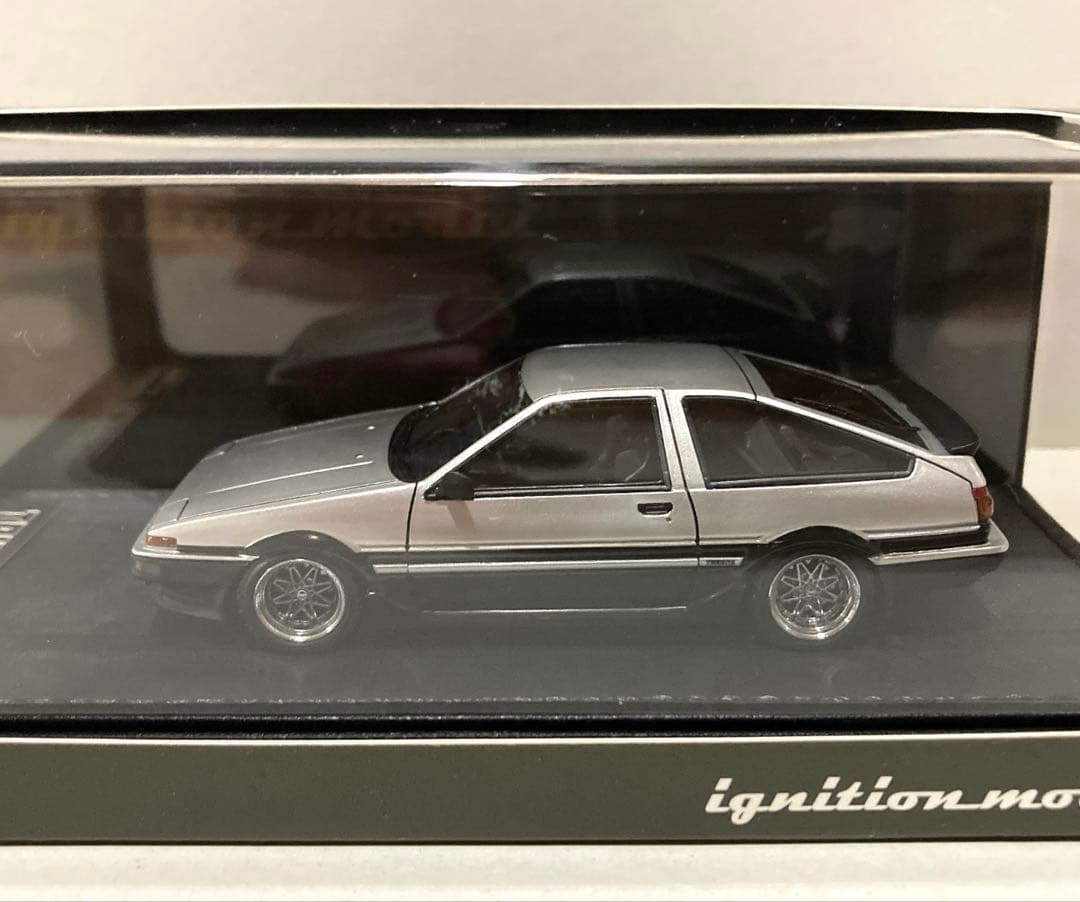 1/43 イグニッションモデル　AE86 GT Apex シルバー/ブラック