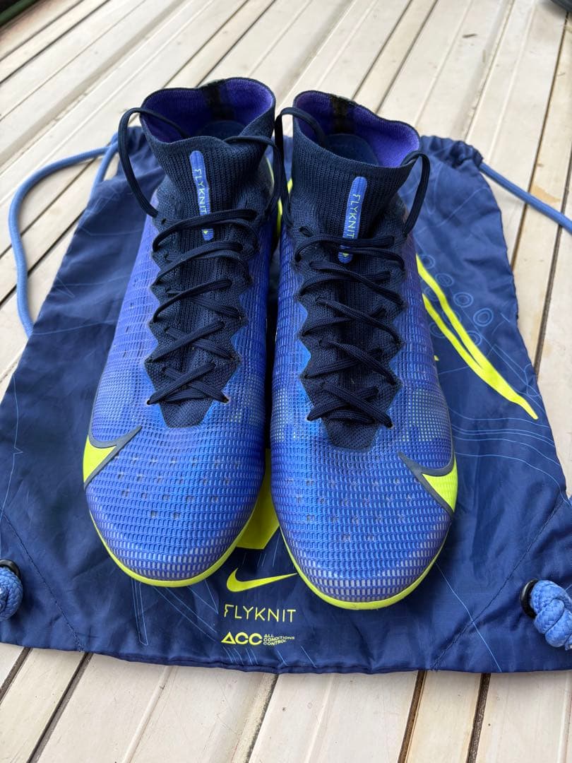 Nike マーキュリアルヴェイパー14エリートFG