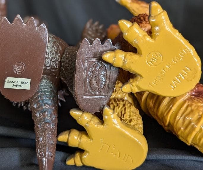 逆襲ゴジラ（Ｍ１号）＆アンギラス（ブルマァク）ソフビフィギュア２体セット