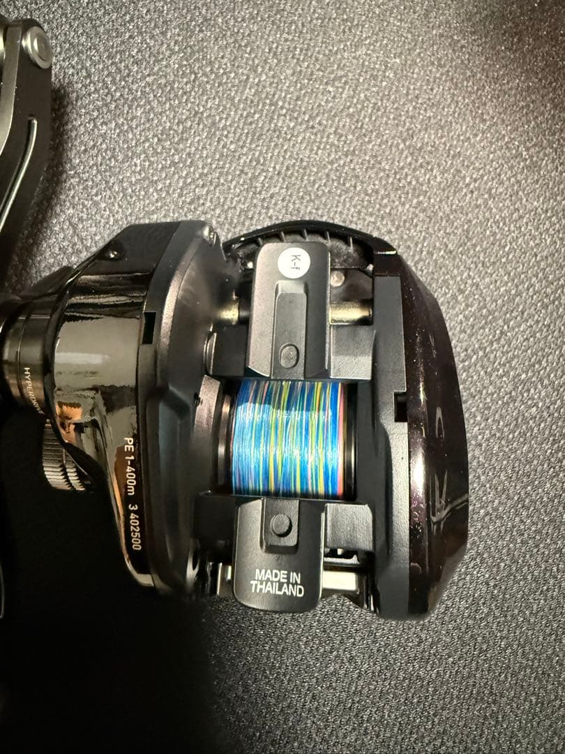 【ほぼ新品】ダイワ 25紅牙IC 150H-C★0.8号300m付き