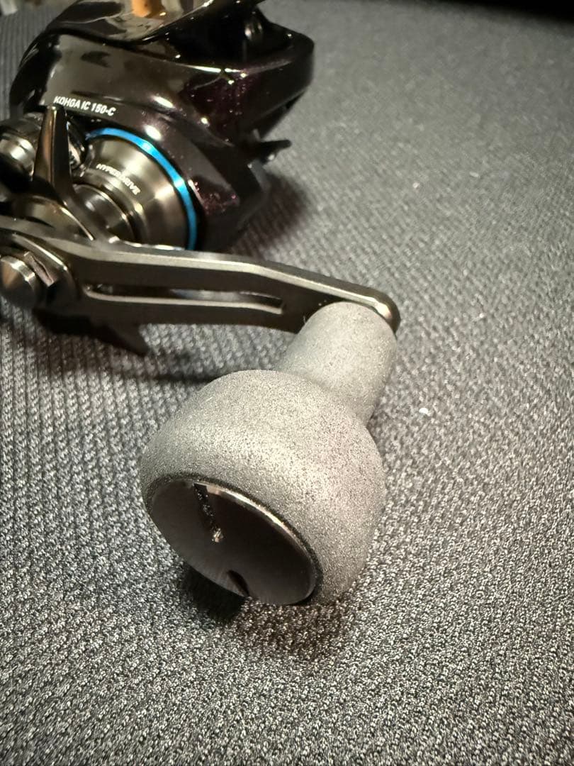 【ほぼ新品】ダイワ 25紅牙IC 150H-C★0.8号300m付き