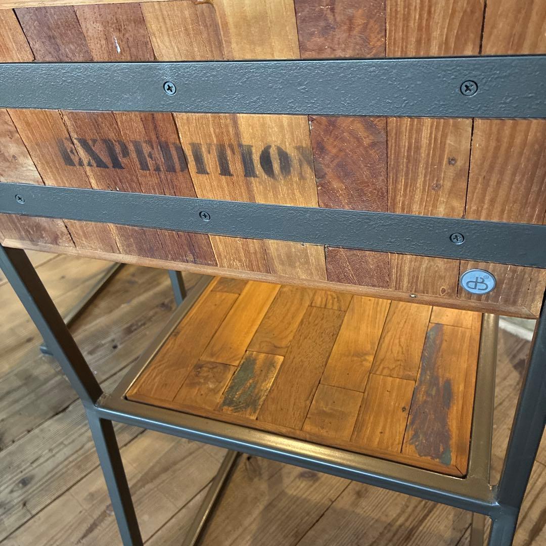 D-Bodhi FERUM INDUSTRIAL ダイニングテーブルセット