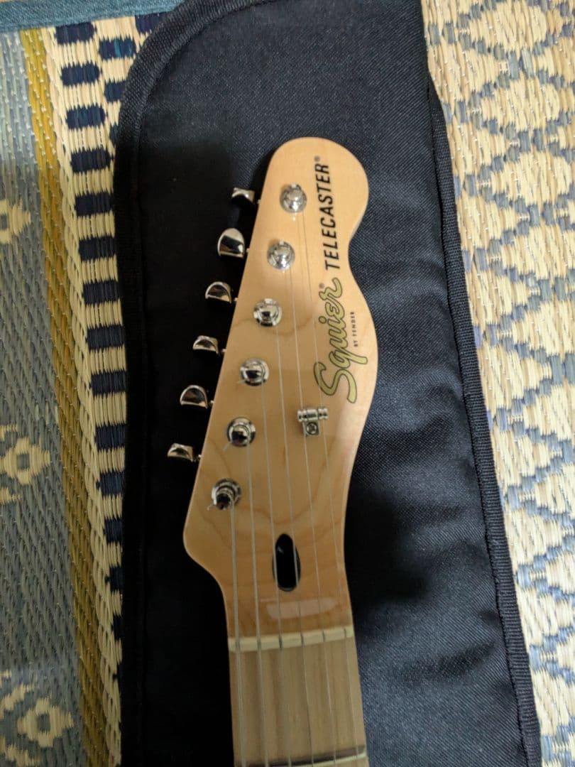 Squier by fender telecaster deluxe　black