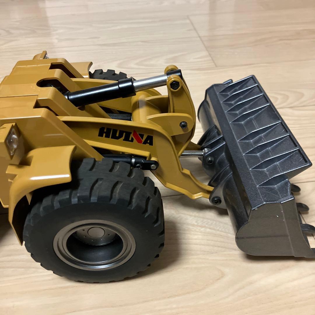 ラジコン　huina Toys 1583 1/14 ホイールローダー
