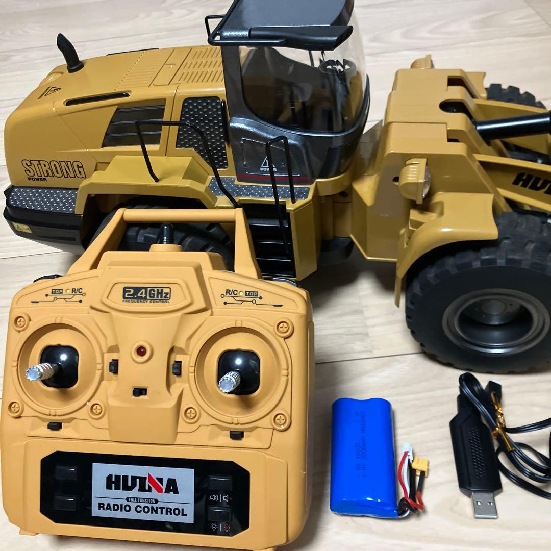 ラジコン　huina Toys 1583 1/14 ホイールローダー
