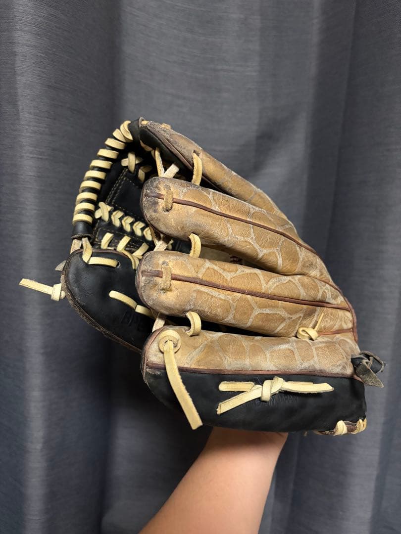 ZETTプロステイタス 硬式オーダー内野手用グローブ 即戦力‼️良型‼️佐藤印あり