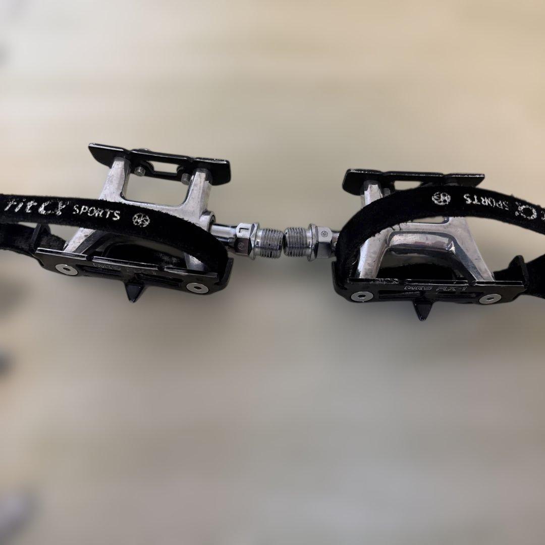 競輪、トラック競技用ペダルのセット