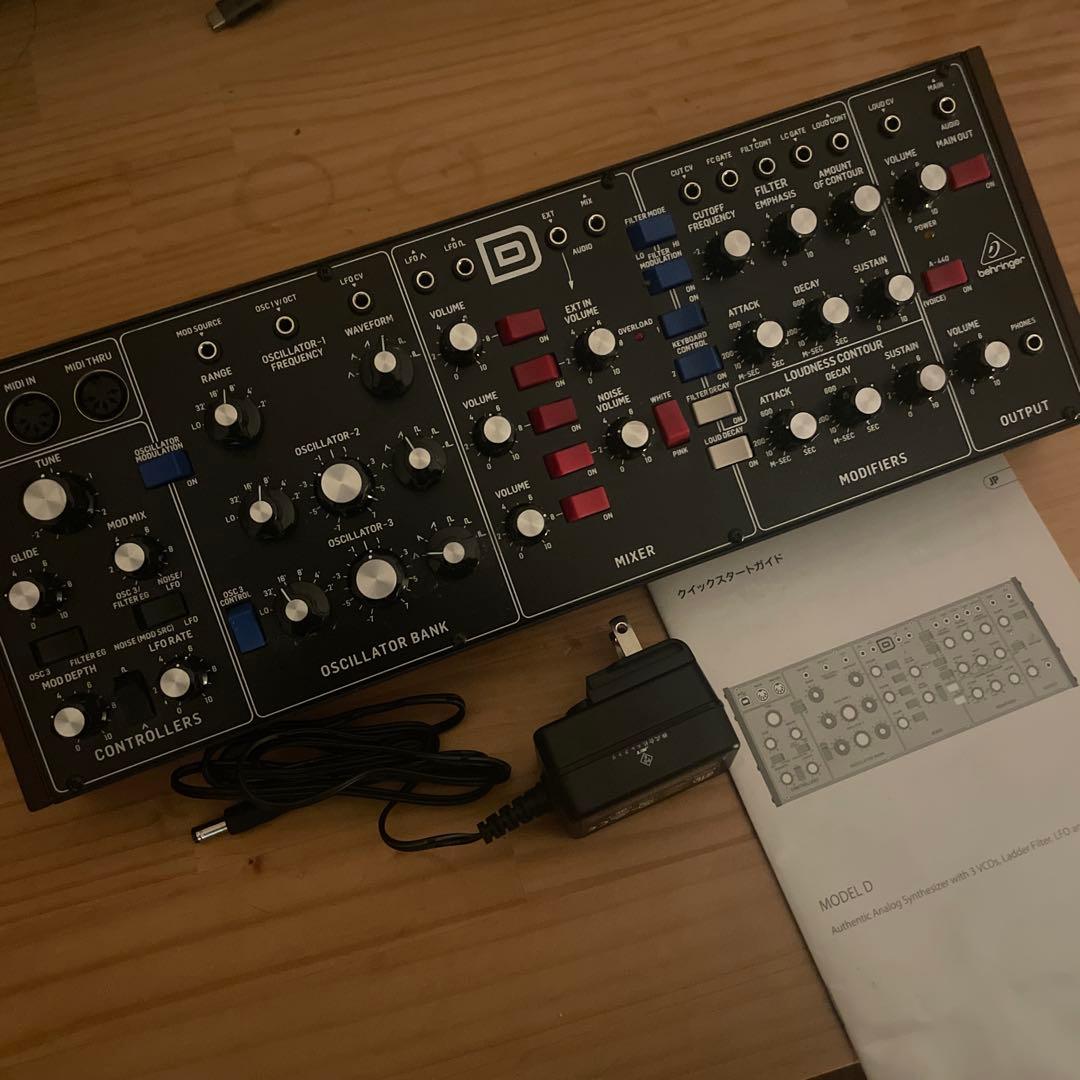 behringer MODEL D アナログシンセサイザー