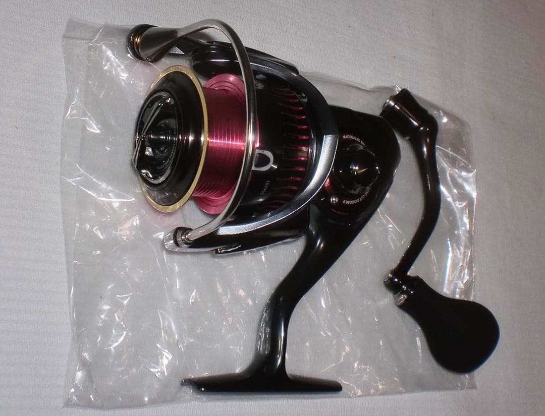 ダイワ　【１７紅牙　ＥＸ ２５１０ＲＰＥ】新品　（※箱折り目有り）