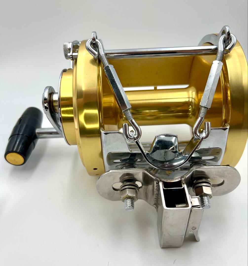 PENN ペン インターナショナル80W トローリングリール