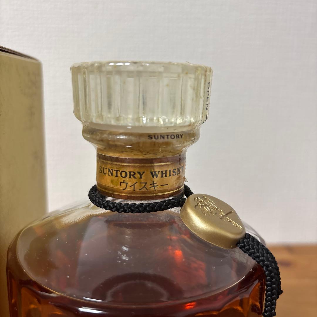 サントリーウイスキー響　裏ゴールドラベル　旧ボトル　箱付き　未開封❶