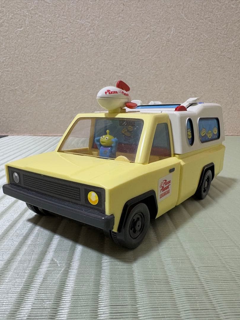 トミカ ピザプラネット ミニカー