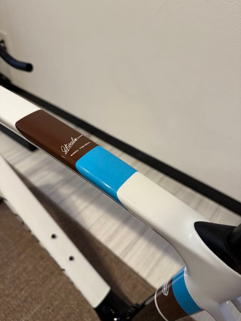 eddy merckx 525 AG2Rカラー Mサイズ