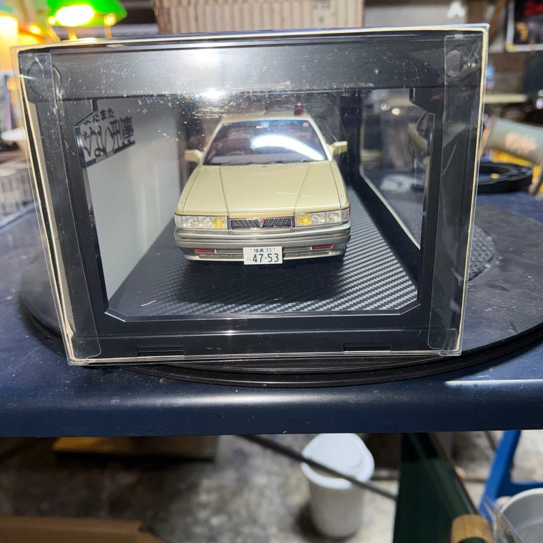 ignition.model パトカー仕様ミニカー 1/43