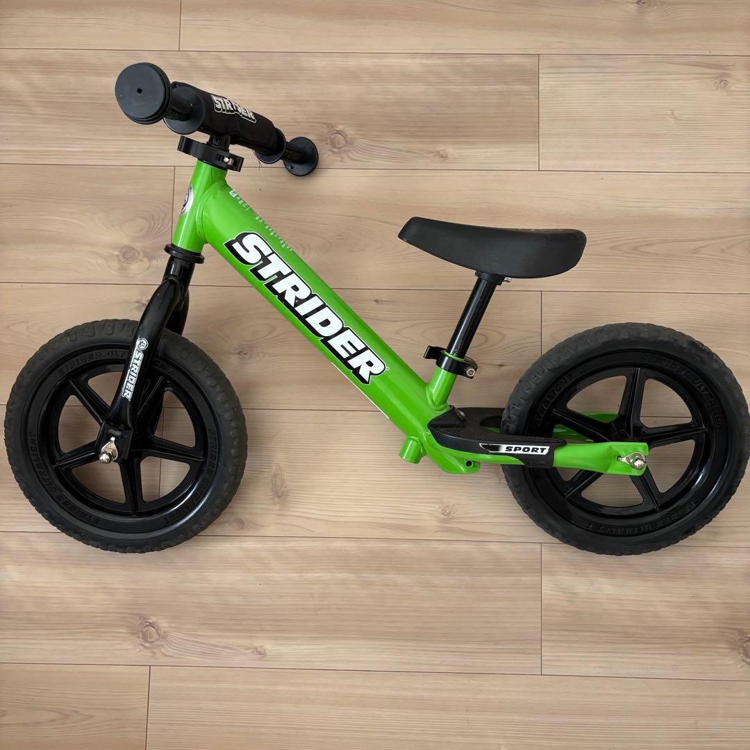 STRIDER バランスバイク グリーン　スポーツ