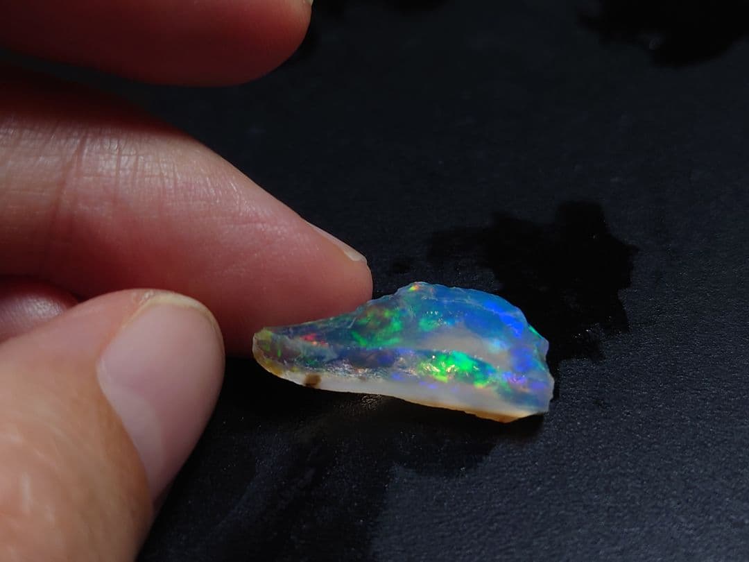 エチオピアウェロ産　チョークオパール　鉱物標本　原石　ポッチ