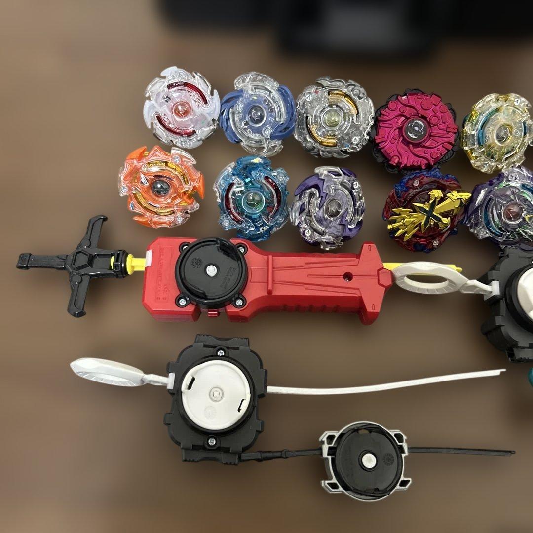 ベイブレード 12個 バトルスタジアム付き まとめ売り